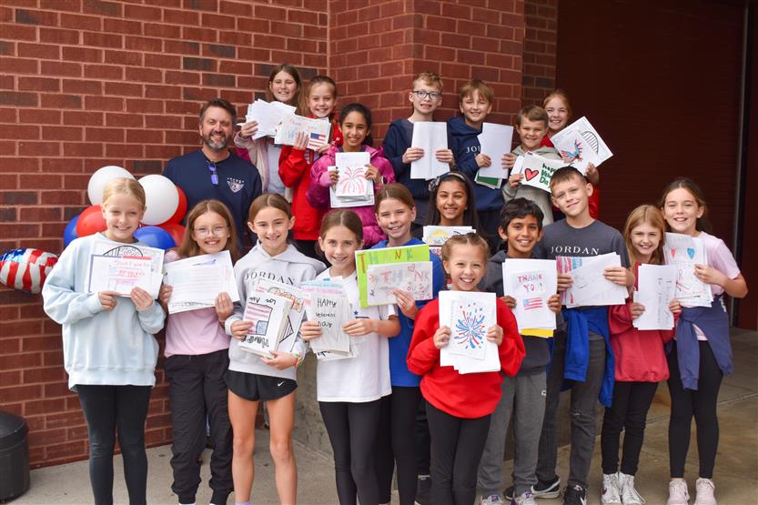 Students visit veterans